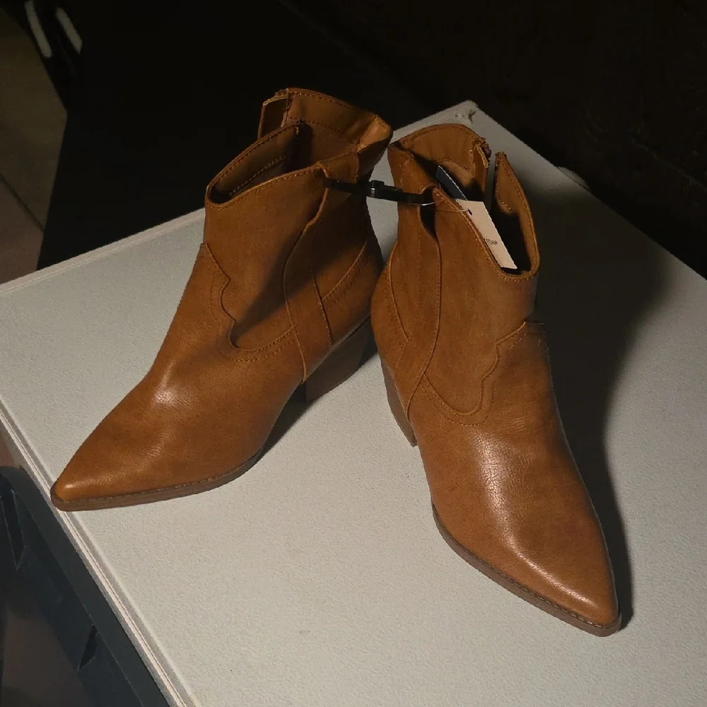 Universal Thread Tan Ankle Booties - Picture 2 of 4